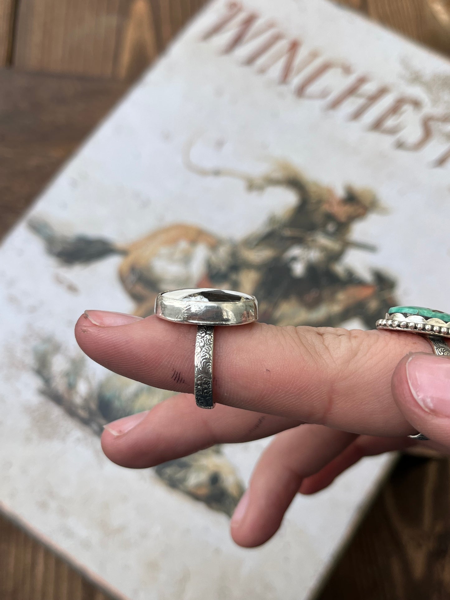 Patterned band white Buffalo ring ~ size 6.25
