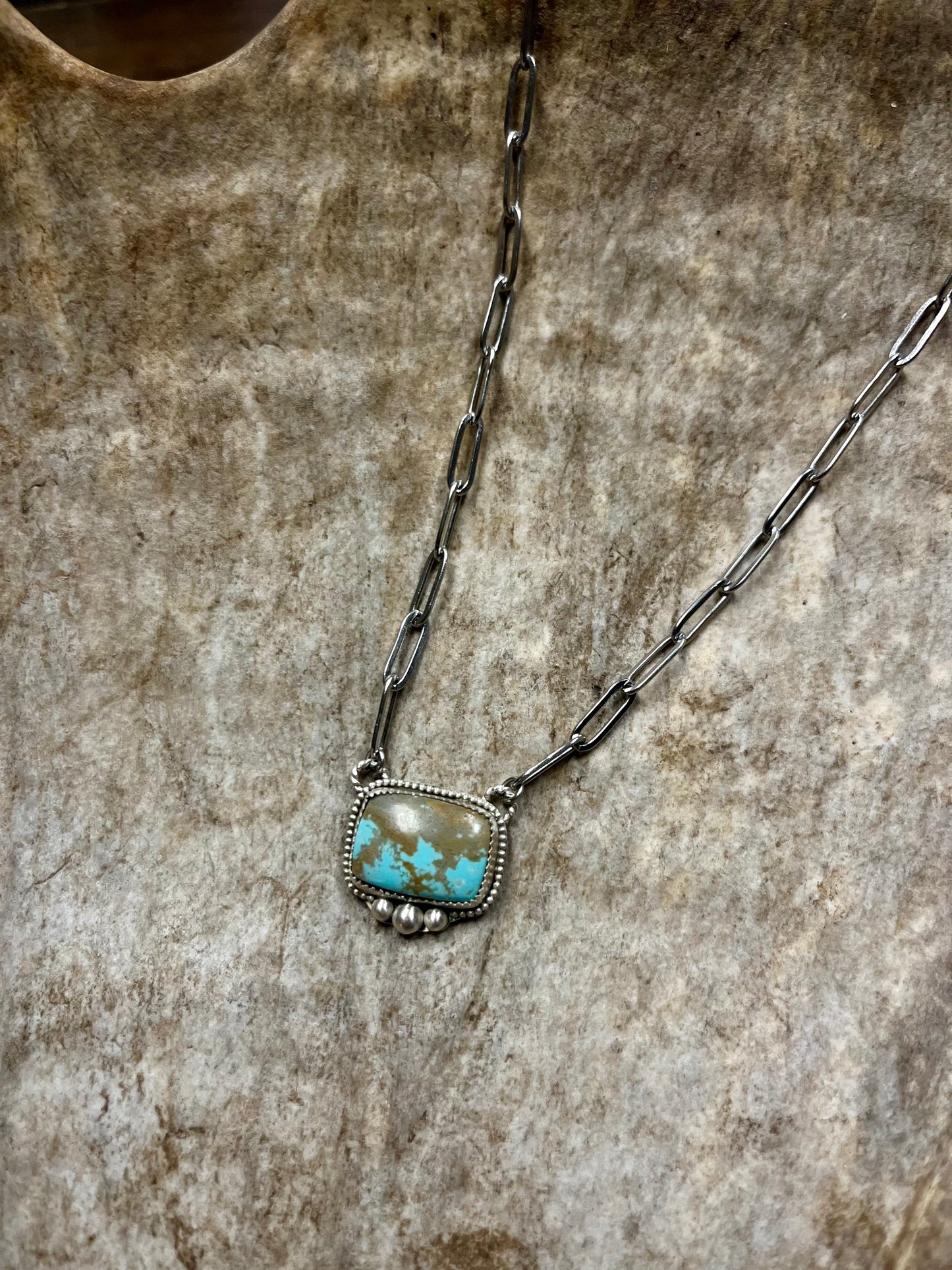#8 Turquoise Bar W/ Accent
