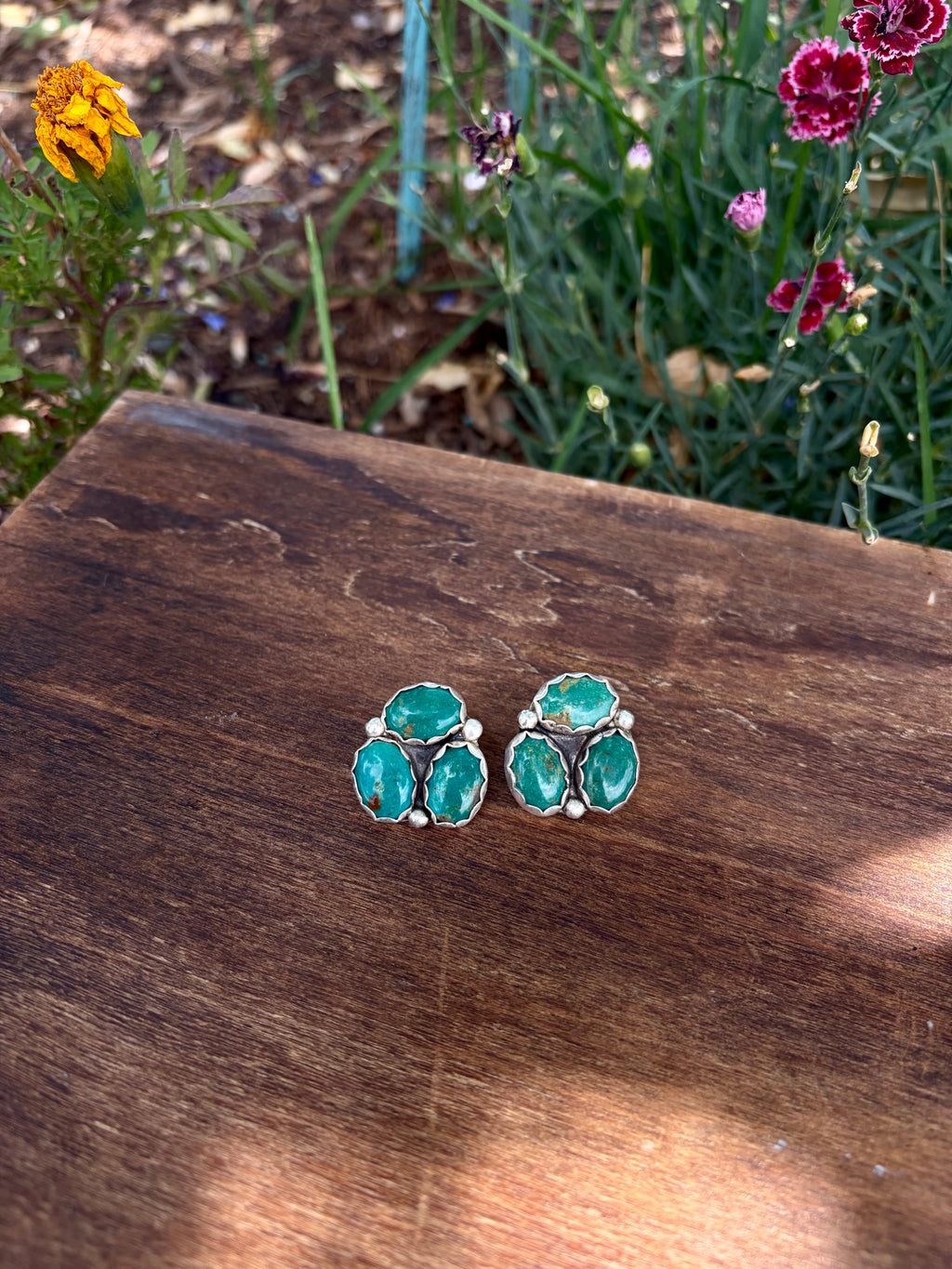 Sonoran cluster studs