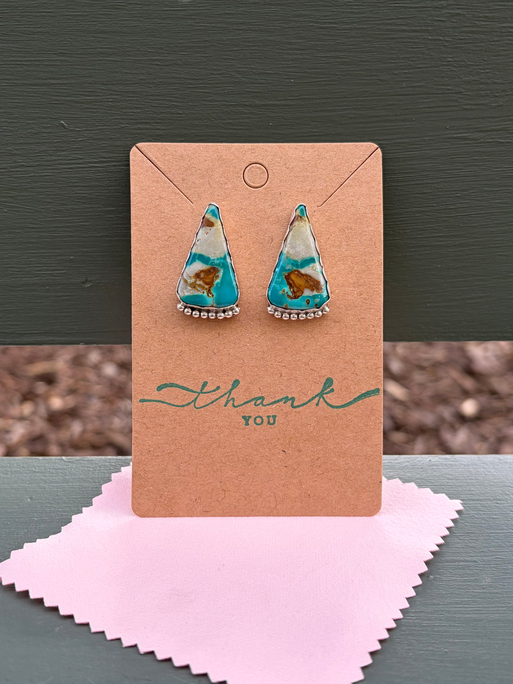 Fox ribbon stud earrings