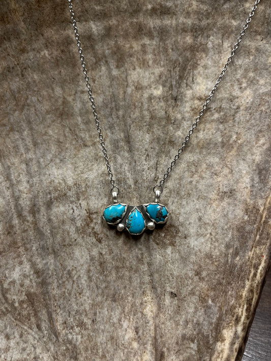 Three Stone Kingman Turquoise Necklace